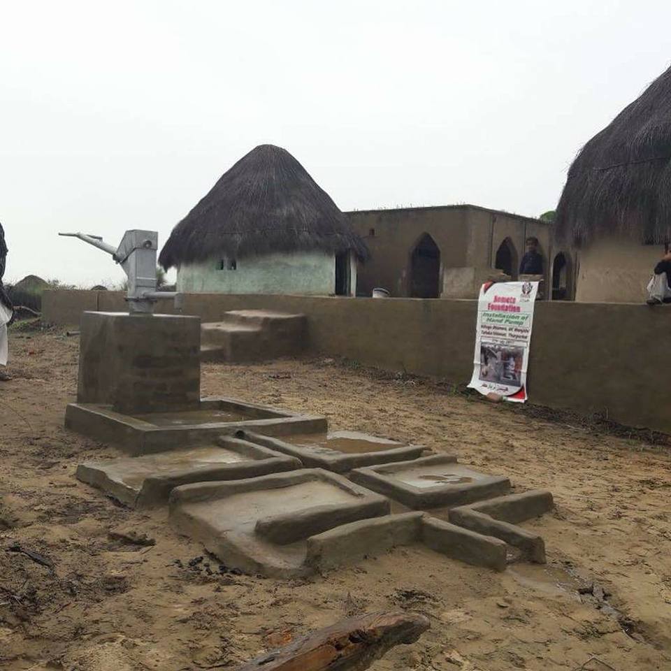 The Tharparkar hand pump in its village setting